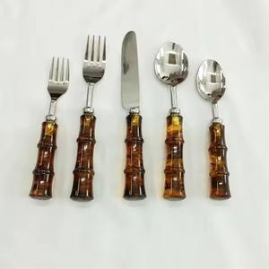 Ensemble de cuillères en acier inoxydable, manche en résine brillante verte, plaqué argent, couverts classiques pour restaurant et hôtel - Product Image 2