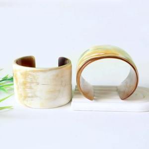 Brazalete de cuerno moderno hecho a mano, fabricante hecho a mano, brazalete de cuerno Natural para fiesta de boda, mujer, niña, uso brazalete de cuerno altamente - Product Image 6