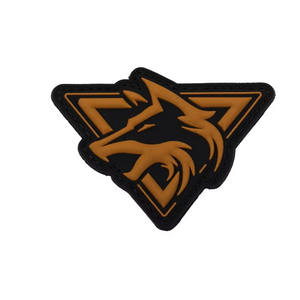 Tête de loup brodée/PVC badges tactiques autocollant 3D boucle de couture à repasser pour chapeau tissu divers y compris rectangle fleur coeur - Product Image 4