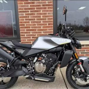พร้อมขาย มอเตอร์ไซค์ Husqvarna Sportbikes รุ่น Vitpilen 801 ปี 2026 สำหรับการขับขี่ - Product Image 4