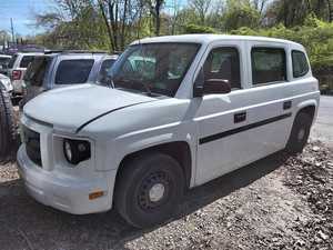 Parfait état PROPRE UTILISÉ Haute qualité Utilisé 2014 AM Général MV1 - Product Image 2