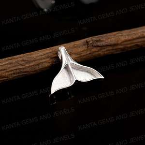 Pendentif en argent sterling 925 plaqué or écologique en forme de queue de baleine, collier à pendentif en forme de queue de sirène, bijou souvenir/lait maternel - Product Image 4