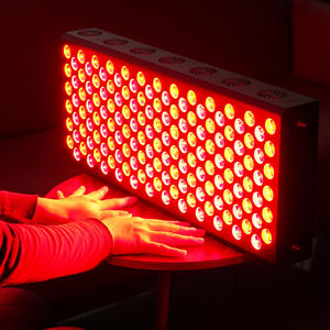 Panel de Terapia de Luz Roja de Múltiples Longitudes de Onda de 120 W, Panel de Luz LED Infrarroja para el Cuidado de la Piel, Bienestar y Relajación en el Hogar - Product Image 6