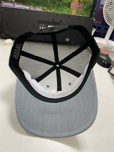 Gorra de camionero de malla negra personalizada con logotipo bordado en 3D, estilo diario deportivo y de alta calidad, hecho en Vietnam proveedor al por mayor - Product Image 5