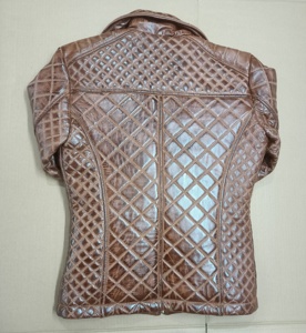Veste en cuir PU matelassée marron pour homme, style motard, col rabattu, fermeture éclair, vêtement d'automne - Product Image 3