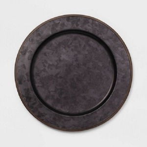 Assiette de présentation noire moderne en relief avec motif de volutes dorées ornées et bordure baroque perlée pour les fêtes de Noël et du Ramadan - Product Image 2