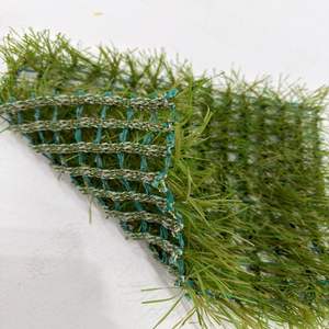 Gazon artificiel hybride à drainage rapide de 50 mm à faible teneur en COV, directement du fabricant, pour parcs et espaces extérieurs - Product Image 4