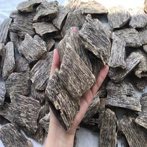 100% naturel pur bois d'agar Oud puces fumée lisse odeur douce huile essentielle hydratante avec des ingrédients de bois de miel approvisionnement OEM - Product Image 6