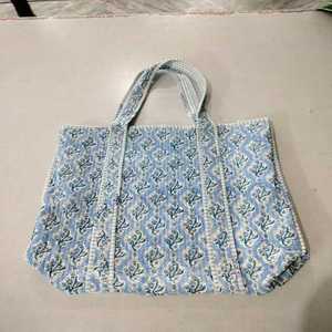Bolsa de Viaje de Fin de Semana de Lujo Hecha a Mano de Estilo Moderno, con Estampado de Algodón, Acolchada, de Gran Capacidad, Duradera, Precio al por Mayor - Product Image 4