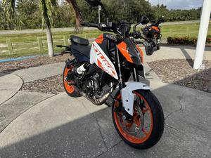 Mejor Oferta al por Mayor, Nueva Motocicleta Deportiva Industrial KTM 250 Duke, 249cc 250cc, 4 Tiempos, 6 Velocidades, Motocicleta de Calle, Suministro OEM, CE - Product Image 2