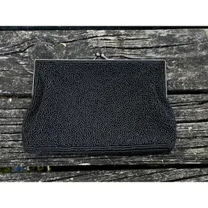 Pochette de soirée en perles de créateur pour les tenues de mariée et les célébrations festives, pochette de soirée en verre à paillettes durable et portable - Product Image 4