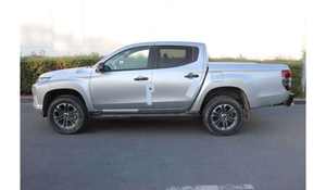 USADO Silver L200 2023-2024 AWD Volante a la Izquierda Asientos de Cuero ACC Automático Cámara Trasera 360° Neumáticos R17 SUV de Gasolina de 6 Cilindros 4 Plazas - Product Image 2