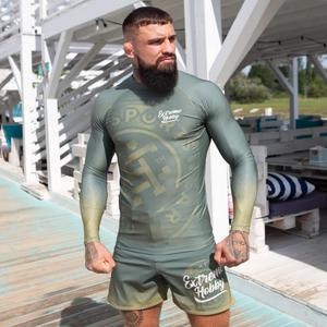 Rashguard à manches longues UPF50 respirant pour hommes avec badge personnalisable (Spandex/Nylon) - Product Image 5