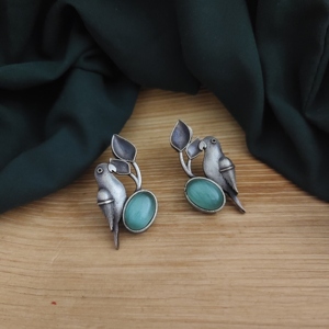 Direct Indian Supplier's Best Selling High Quality NYRA Parrot Silver <b>Stud</b> Earrings Geometric Pattern Design High Grade Fashion - Product Image 4