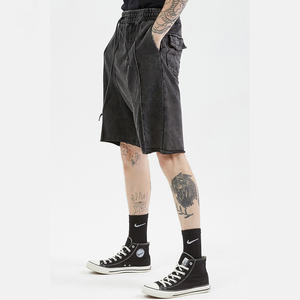 Short de survêtement 100% coton endommagé pour hommes, style noir usé à l'ancienne avec tissage non tissé, service OEM disponible - Product Image 4