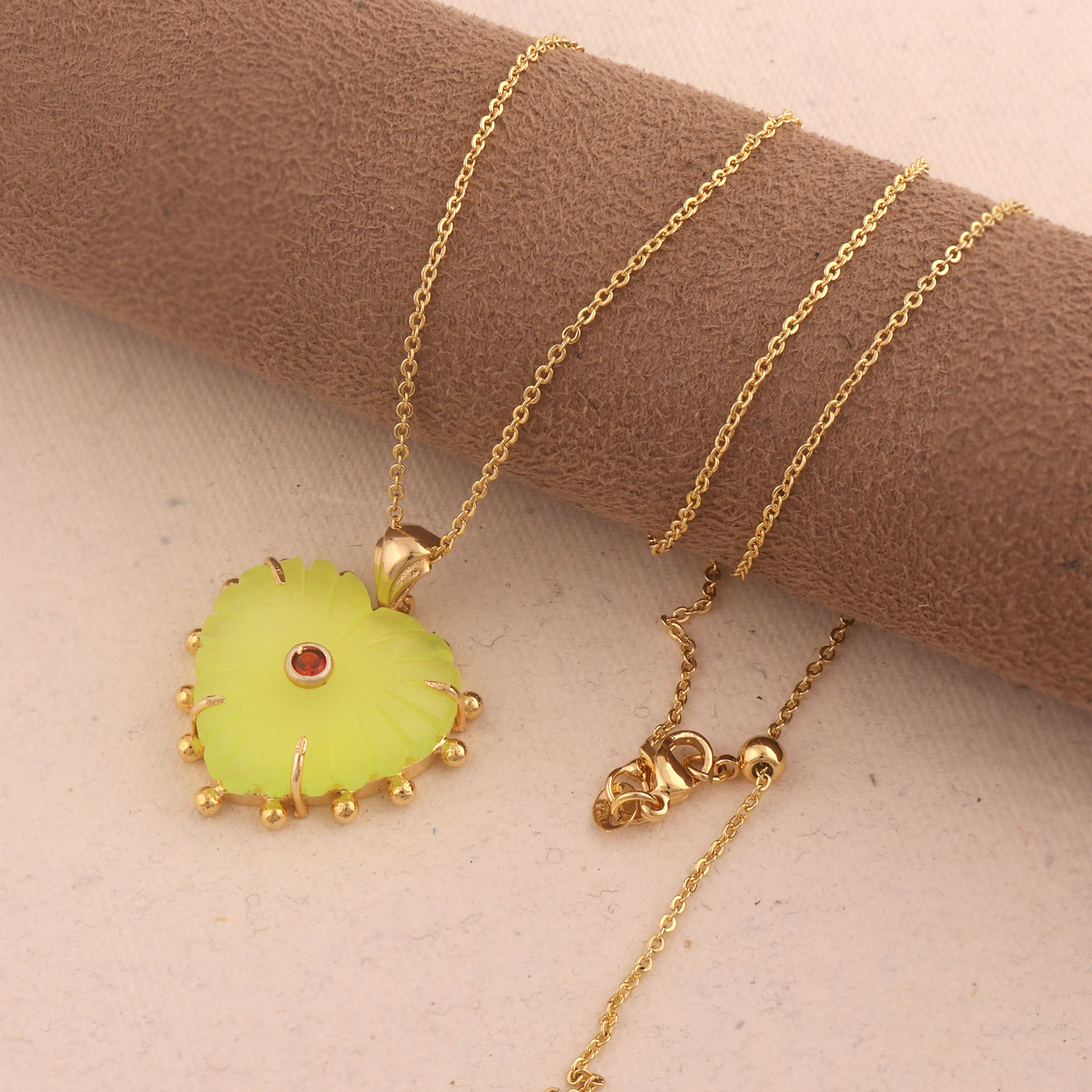 สีเขียวและสีแดง