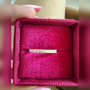 Anillo de Diamantes Único en Forma de Cometa, Oro de 10K, 14K, 18K, Alternativa de Platino y Plata, Regalo de Compromiso, Boda o Aniversario - Product Image 5
