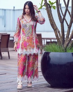 Nouveau haut à impression numérique georgette lourde de créateur pour l'hiver pour la fête-Collection Pent - Product Image 2