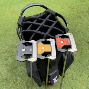 <span class=keywords><strong>Putter</strong></span> à couple zéro avec logo personnalisé OEM avec arbre central à faible équilibre Face de fraisage CNC Tête de <span class=keywords><strong>putter</strong></span> de golf pour droitier - Product Image 2