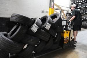 Neumáticos Nuevos de Alta Calidad para Automóvil, 18 Pulgadas, Sin Cámara, Radiales, 225/40ZR18, 4 Años de Garantía, Venta al Por Mayor, Exportación, Económicos para Reemplazo/Reparación - Product Image 2