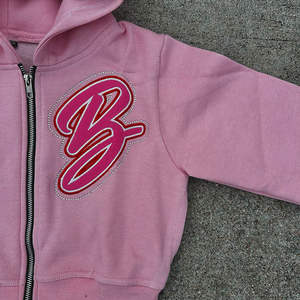 Conjunto de 2 Piezas para Hombre, 100% Algodón Ecológico, con Logotipo Personalizado Bordado, Sudadera Corta con Cremallera y Pantalones Deportivos de Color Sólido, Sudadera con Capucha y Pedrería - Product Image 3