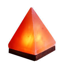 Lampe de sel de roche rose naturelle artistique sculptée à la main en forme de pyramide élégante décoration de bureau à domicile en vrac en gros disponible - Product Image 2