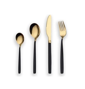 Vendedor caliente Juego de cubiertos de metal con esmalte blanco Mango largo Acabado en oro para el hogar y la boda Juegos de cubiertos - Product Image 4