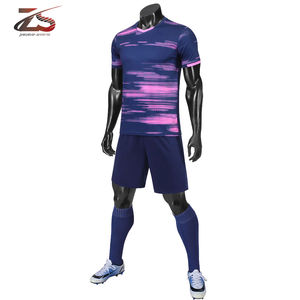 ชุดฟุตบอลคุณภาพสูงผลิตในปากีสถานรวมถึงเสื้อเจอร์ซีย์และชุดฟุตบอล - Product Image 2