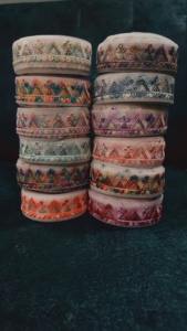 ลูกไม้ปักลายดอกไม้สีดำหรูหราที่มีรายละเอียดที่ซับซ้อนเหมาะสำหรับการสร้างชุดเจ้าสาวที่มีความซับซ้อนสวมใส่ตอนเย็น - Product Image 5