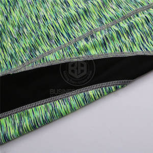 Camiseta Deportiva para Hombre, Cuello Redondo, Corte Regular, Tejido de Felpa Premium, Diseño Transpirable y Ligero - Product Image 5