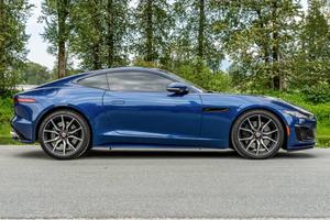 Ja gu ar F-Type R Coupé d'occasion propre et bon marché 2023 - Product Image 3