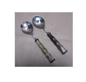 Cuillère de service à salade en laiton doré de la plus haute qualité avec manche en résine pour fête, mariage et restaurant - Product Image 6