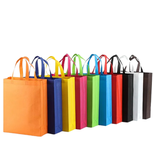 Sac à provisions non tissé recyclable de haute qualité respectueux de l'environnement directement de l'usine au Vietnam - Product Image 2