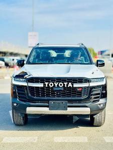 โตโยต้า แลนด์ ครุยเซอร์ GR-SPORT ปี 2024 ใหม่ เครื่องยนต์ 3.5 ลิตร เกียร์อัตโนมัติ สีดำ รถ SUV 400 - 499 แรงม้า - Product Image 2