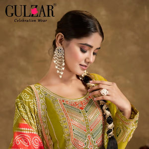 Top de tela Chinnon Premium con bordado de trabajo de espejo y pantalón de tulipán Dhotistyle con impresión digital Dupatta - Product Image 1