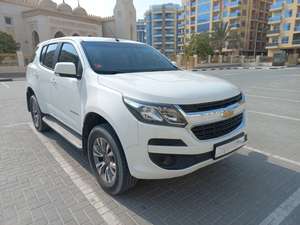 รถบลีเซอร์ LT ปี 2024 มือสอง เครื่องยนต์ 4.5L V6 แบบดูดอากาศธรรมชาติ ขับเคลื่อนสี่ล้อ ขนาดยาง R18 เบาะหนัง พวงมาลัยซ้าย แร็คหลังคาอะลูมิเนียมอัลลอย - Product Image 3