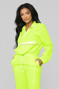 Conjunto de chándal de nailon de primera calidad, chaqueta con cremallera, conjunto cortavientos ligero impermeable y transpirable, chándal de entrenamiento para mujer - Product Image 4