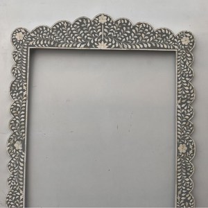Elegante Marco de Espejo de Pared Moderno con Incrustaciones de Hueso, Espejo Decorativo de Madera Ecológico Hecho a Mano para Hogares, Hoteles, Boutiques y Cafeterías - Product Image 3