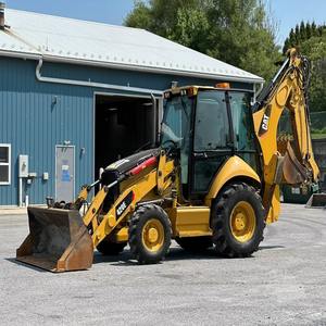 Chargeuse-pelleteuse compacte Caterpillar 420F d'occasion en bon état, 4x4, à vendre pour utilisation avec un tracteur - Product Image 1