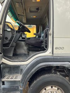 Camión Mezclador de Concreto Volvo FMX 500 6X4 Diésel, 31-40T de Carga, Euro 5, Transmisión Manual, Usado para Transporte Logístico - Product Image 4