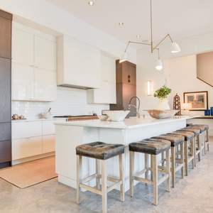 Gabinetes <span class=keywords><strong>de</strong></span> Cocina Modernos <span class=keywords><strong>de</strong></span> Diseño Personalizado en Roble Blanco Mate Orgánico con Acabado Cálido - Product Image 4