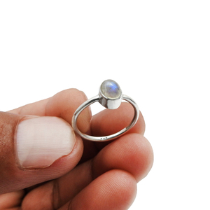 Prix de gros de haute qualité 925 en argent Sterling naturel arc-en-ciel pierre de lune forme ovale bague pour cadeau d'anniversaire de fiançailles - Product Image 4