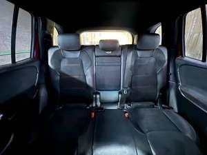 SUV 2024 d'occasion, 7 places, 400 CV+, 4.1-6L atmosphérique, transmission automatique 9 vitesses, essence foncé - Product Image 3