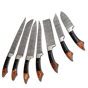 Ensemble de couteaux professionnels en acier Damas faits à la main avec manche en bois ambidextre, utilisation domestique de haute qualité, grande durabilité - Product Image 4