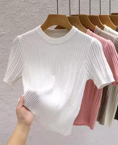 T-shirt slim à manches courtes pour femme, tricoté, col rond - Product Image 4
