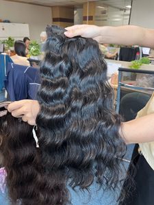 Vente en gros de clips de vendeurs de cheveux péruviens bruts à Double dessin-naturel ondulé - Product Image 2