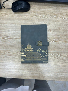 Carpeta A5 de lujo, organizador de diario de cuaderno recargable de hojas sueltas con bolígrafo, juego de regalo de papelería de buen papel en caja de regalo incluida - Product Image 2