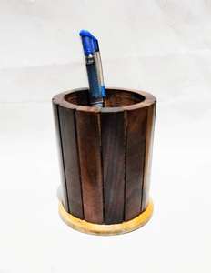 Vaisselle personnalisée en gros Porte-stylo en bois fantaisie nouveau design pour tapis et tampons exportés par le fabricant - Product Image 1