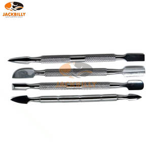 Ensemble d'outils de manucure et de pédicure professionnels en acier inoxydable de qualité supérieure, pousse-cuticules et dissolvant de cuticules double face, kit de 4 pièces - Product Image 5