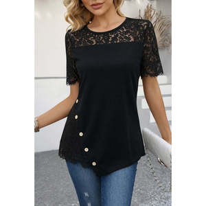 Blusa de Mujer con Detalle de Encaje y Botones Laterales, Modelo 31574 - Negra - Product Image 2